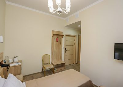 Двухместный номер Комфорт в санатории Пятигорье в городе Пятигорске - фотография