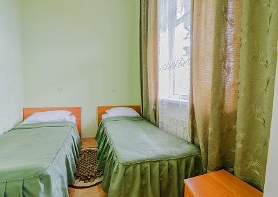 Семейный номер в санатории Пятигорье в городе Пятигорске - фотография