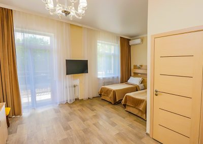 Семейный номер Комфорт в санатории Пятигорье в городе Пятигорске - фотография