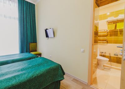 Семейный номер Стандарт в санатории Пятигорье в городе Пятигорске - фотография