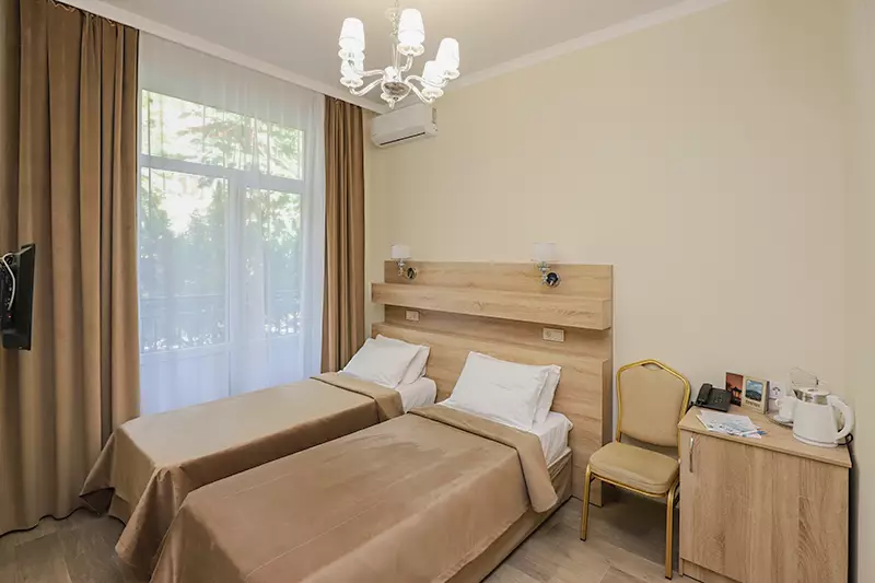 Двухместный номер Комфорт в санатории Пятигорье в городе Пятигорске - фотография