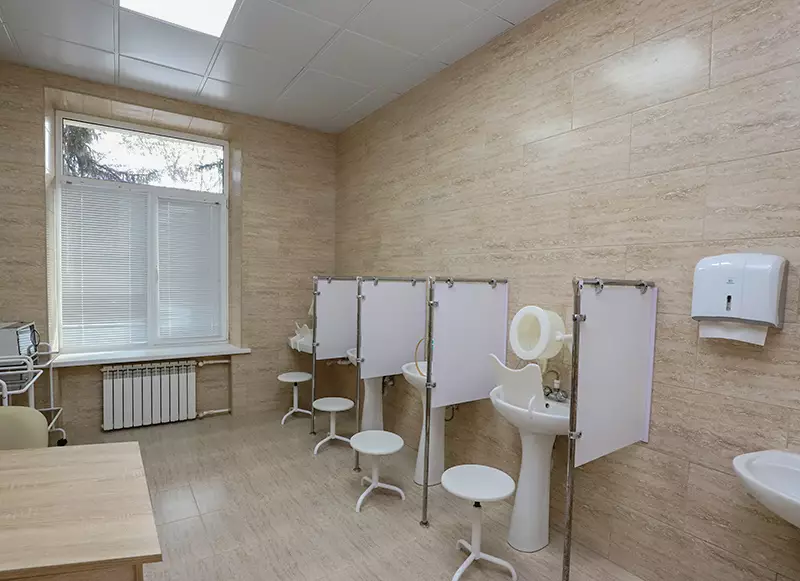 Орошение десен минеральной водой в санатории Пятигорье в городе Пятигорске - фотография