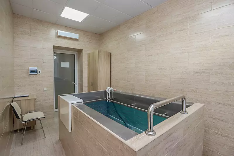 Подводный душ массаж в санатории Пятигорье в городе Пятигорске - фотография