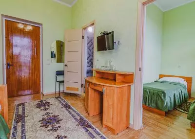 Семейный номер в санатории Пятигорье в городе Пятигорске - фотография