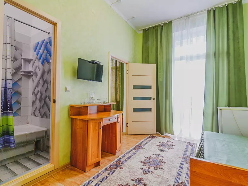 Семейный номер в санатории Пятигорье в городе Пятигорске - фотография