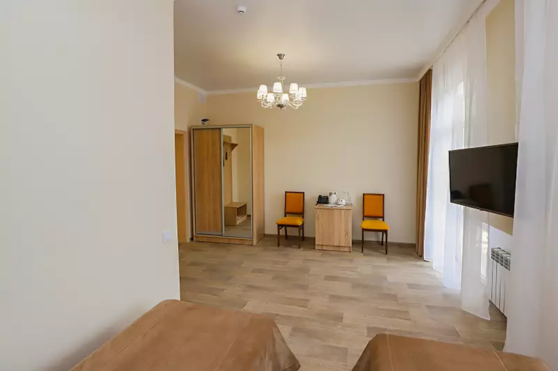 Семейный номер Комфорт в санатории Пятигорье в городе Пятигорске - фотография